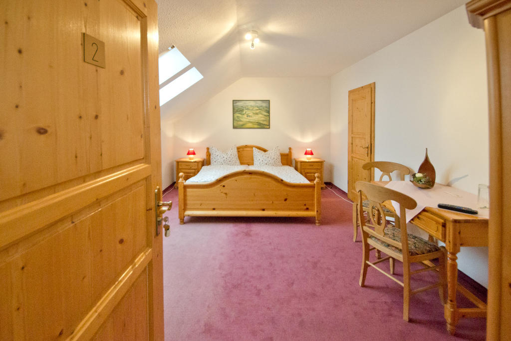Hotel Garni Am Klostermarkt Плауэн Номер фото